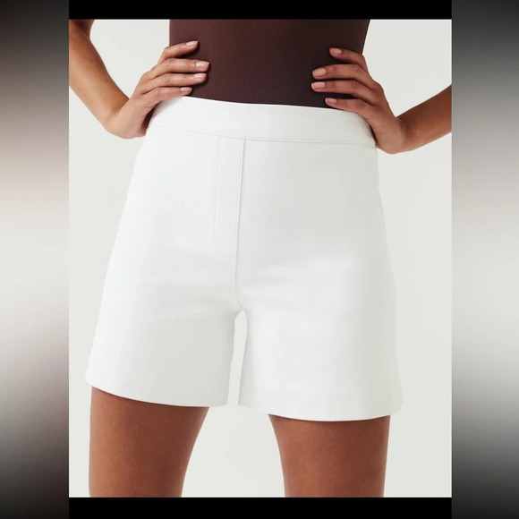 SPANX On The Go Polished 6” White Stretch High Rise Shorts Size XL NWT - Picture 7 of 16